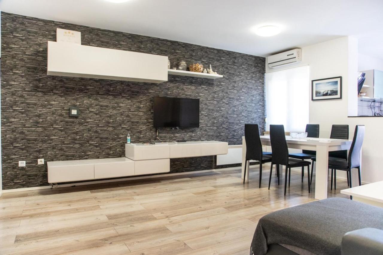 Apartments Jaklin Ровин Екстериор снимка