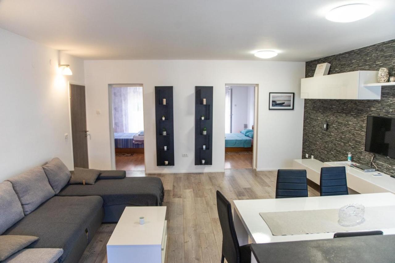 Apartments Jaklin Ровин Екстериор снимка