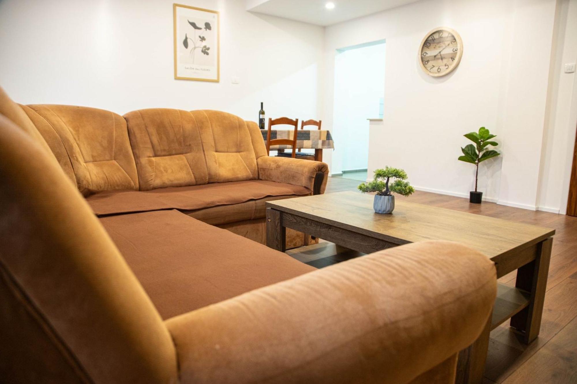 Apartments Jaklin Ровин Екстериор снимка