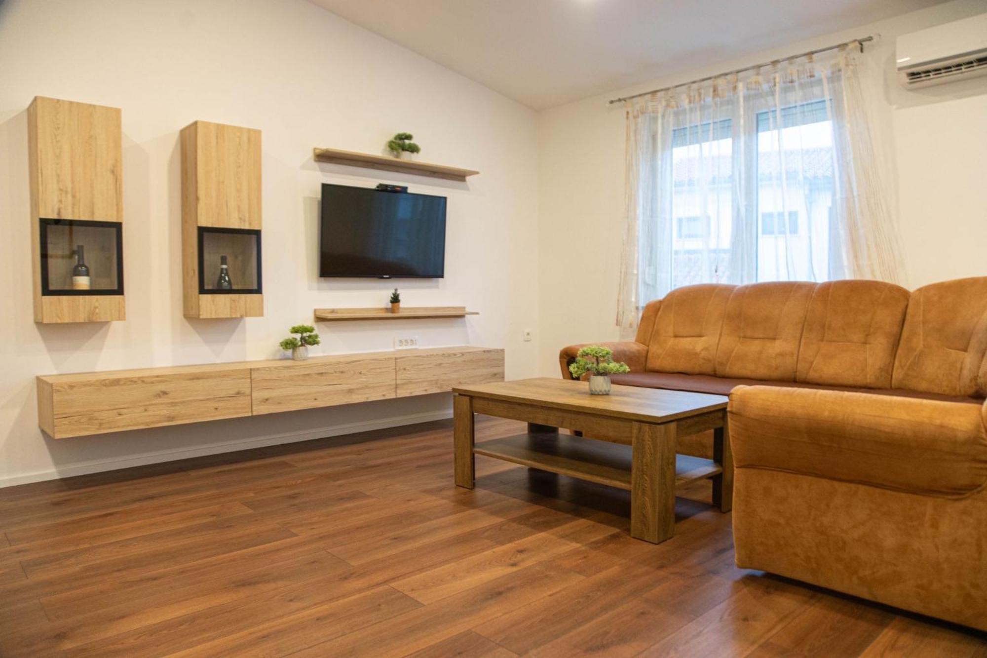 Apartments Jaklin Ровин Екстериор снимка